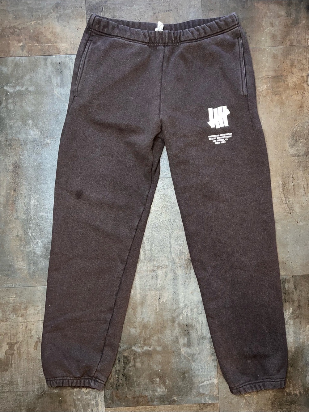 Undefeated Icon Brown Sweatpants Size Medium